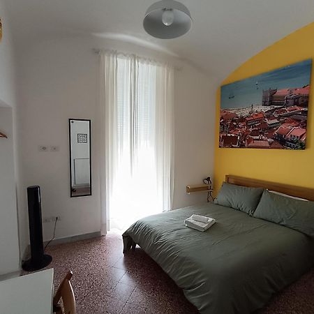 Bnb Etnuvio, Double Rooms In Napoli Esterno foto