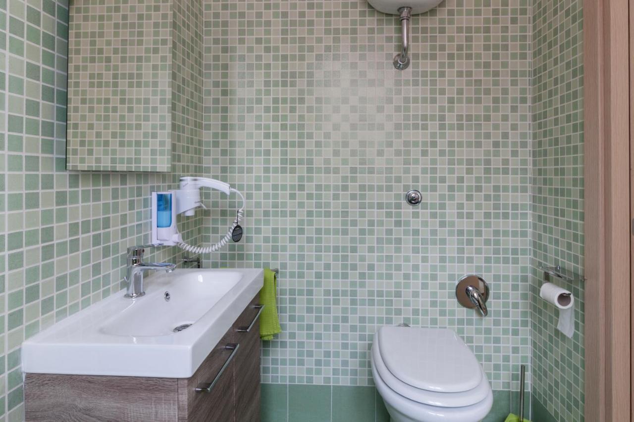 Bnb Etnuvio, Double Rooms In Napoli Esterno foto