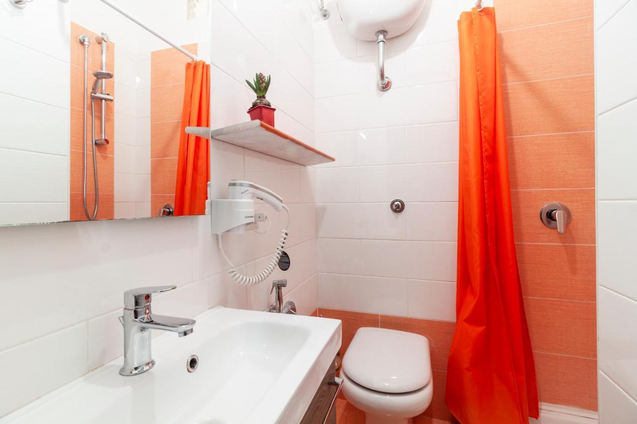 Bnb Etnuvio, Double Rooms In Napoli Esterno foto