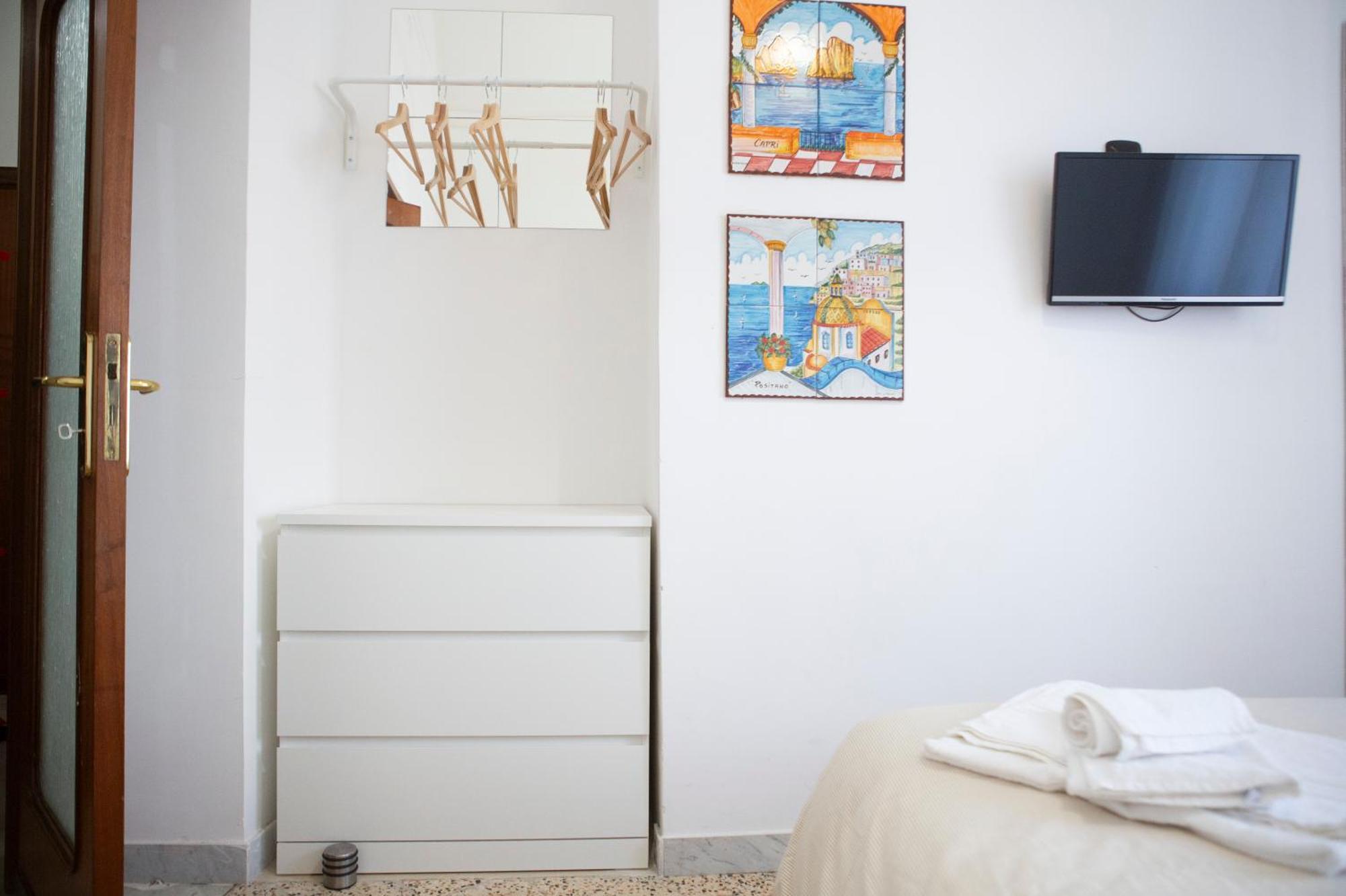 Bnb Etnuvio, Double Rooms In Napoli Esterno foto